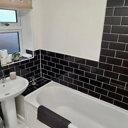 ✪ Spacious Luxury 2-bed W/ Parking & Garden 公寓