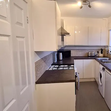 ✪ Spacious Luxury 2-bed W/ Parking & Garden Апартаменти Лідс