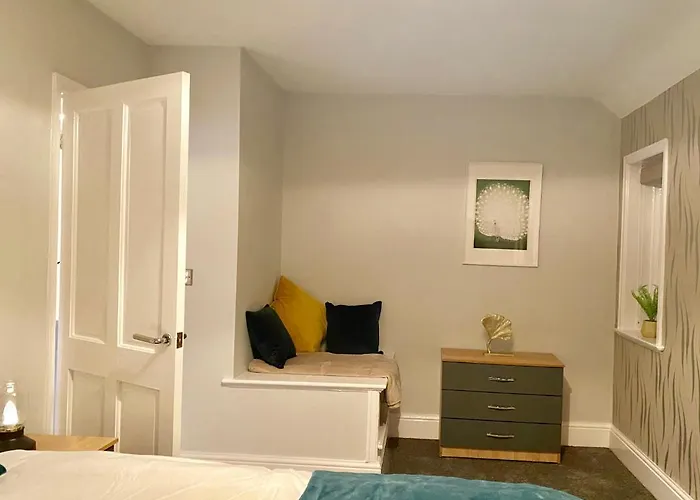 ✪ Spacious Luxury 2-bed W/ Parking & Garden 公寓